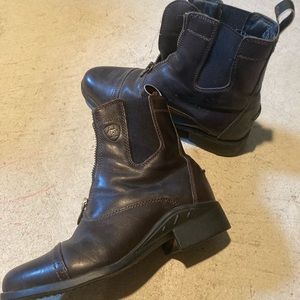 Brown ariat paddock boots